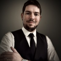 Senior Digital Marketing Manager Logo