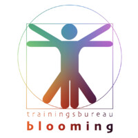 Trainingsbureau Blooming Logo