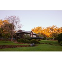 Rivendell Winery Estate Logo