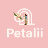 Petalii Logo