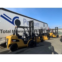 PERMATT FORK LIFT TRUCKS LIMITED Logo