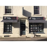 Leese and Nagle Estate Logo