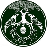 Ravenscourt Landscaping & Design LLC Logo