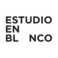 ESTUDIO EN BLANCO Logo