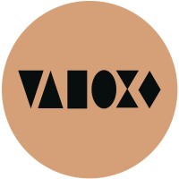 PERFECTLY AVERAGE Logo