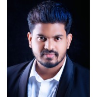 Vinod Nayanapriya Photography Logo