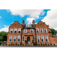 Heritage Estates Exclusive Weddings & Event Venues Logo