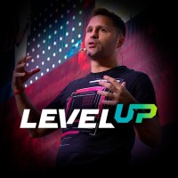 LEVEL UP Escuela de Negocios Logo