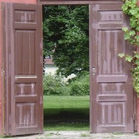 Universalist Recovery Church Logo