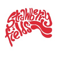 STRAWBERRY FIELDS CAFE Logo