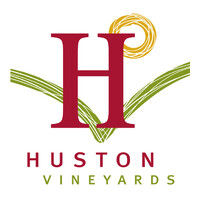 Huston Vineyards Logo
